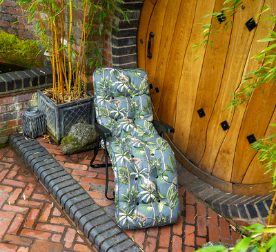 Deluxe Garden Lounger (Pattern options available)
